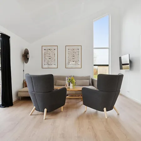 Modern Met Bijgebouw En 10 Bedden Vakantiehuis Rude (Sjaelland og Oerne)