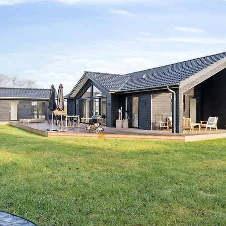 Modern Met Bijgebouw En 10 Bedden *